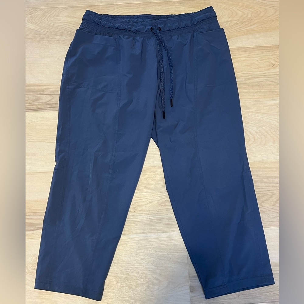 Prana Size Large Leonara Capri Pants